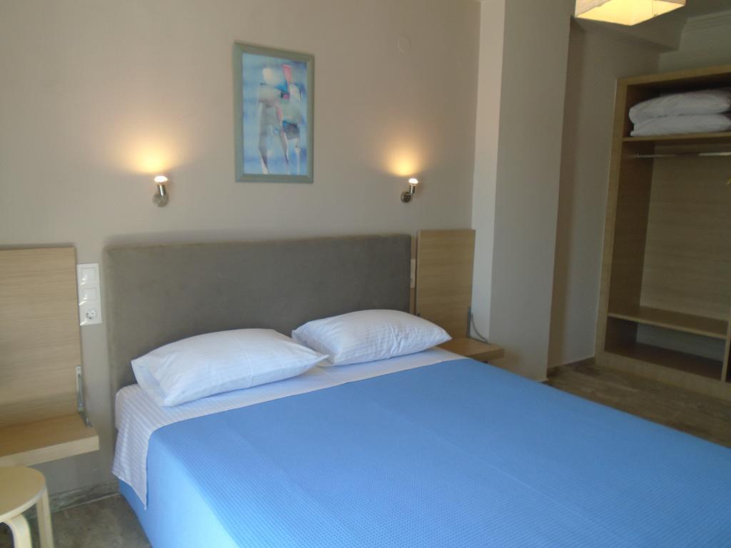 Polyxeni Hotel Pythagorion Oda fotoğraf